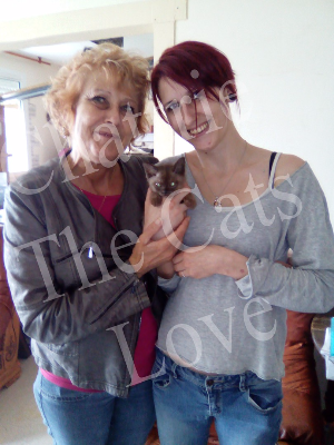 Voici Mandiz avec ses deux maman adorable